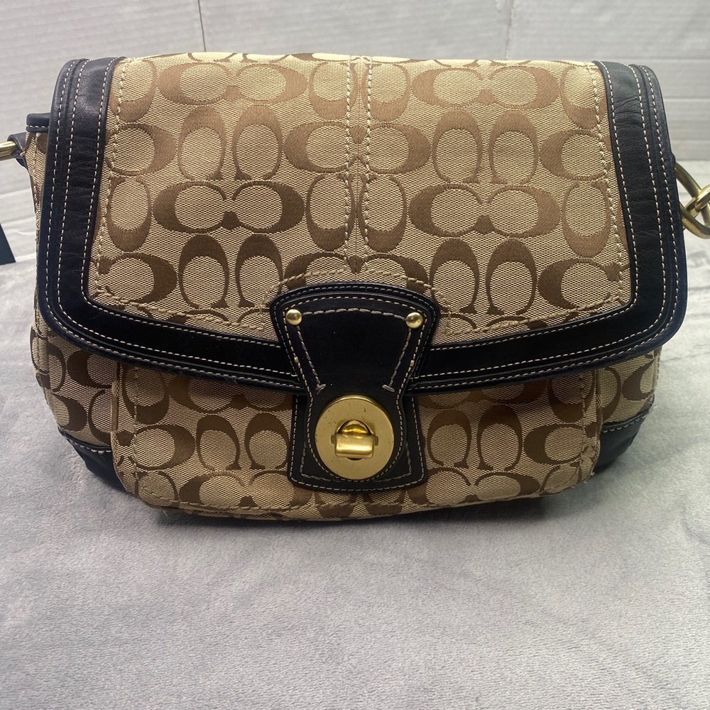 Coach Signature Legacy Turn Lock Shoulder Bag Gem